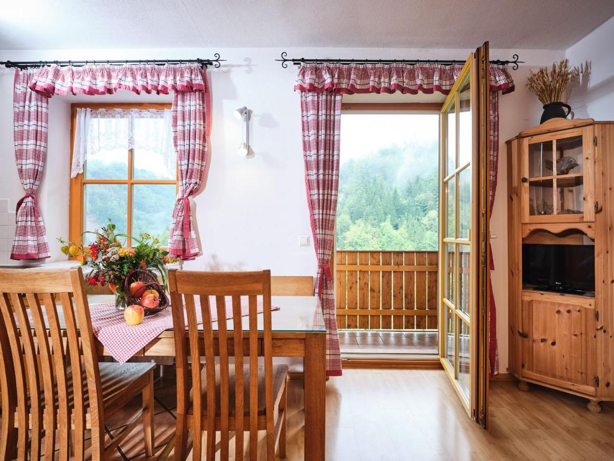 Zwergerlhof Apartment Loich ภายนอก รูปภาพ