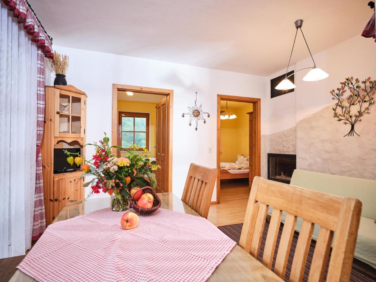 Zwergerlhof Apartment Loich ภายนอก รูปภาพ
